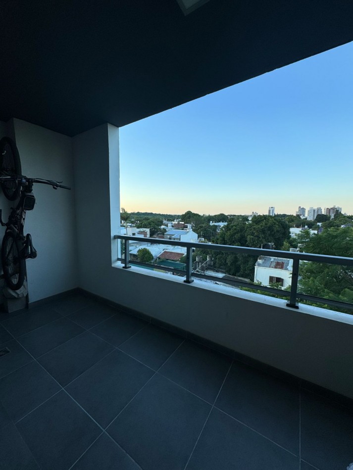 SE VENDE DEPARTAMENTO CON COCHERA CALLE URQUIZA