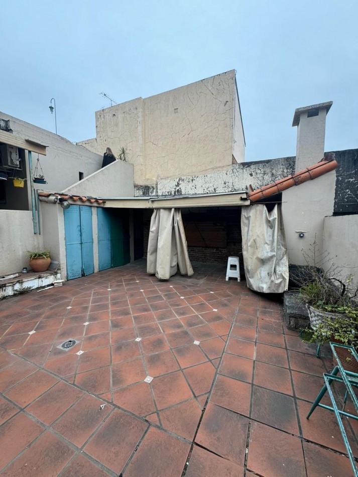 CASA EN VENTA ZONA 5 ESQUINAS 