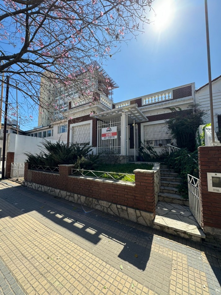 HERMOSA CASA EN VENTA CALLE LA PAZ Y SAN LUIS